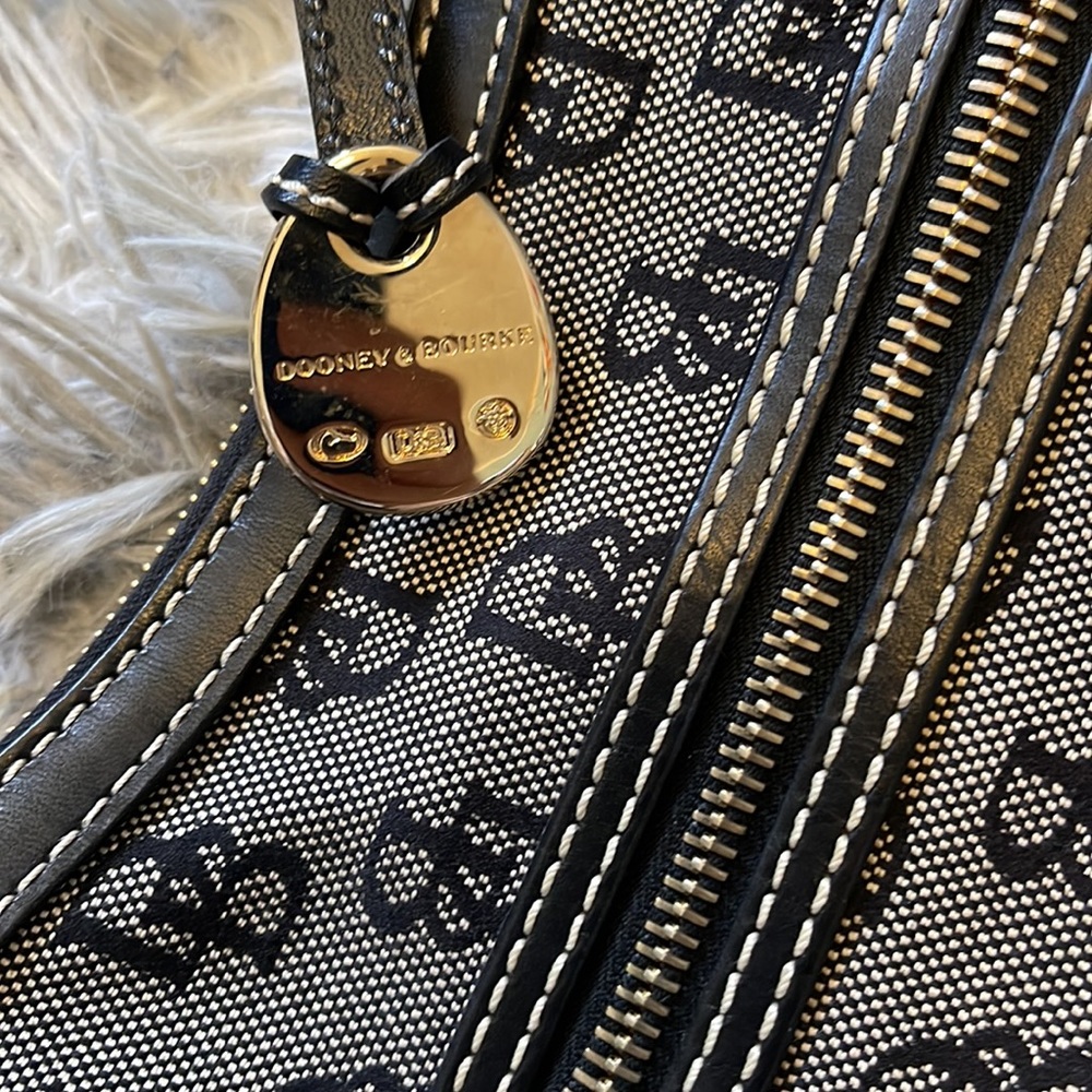 DooNEY & bourke - Picture 6 of 7